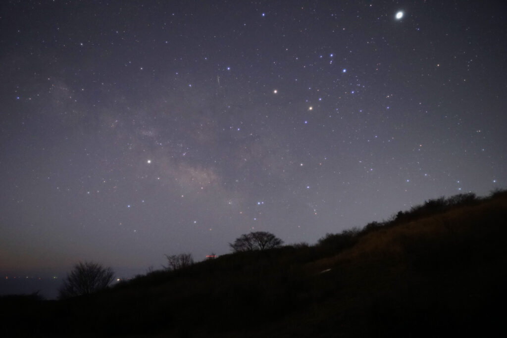 夏の天の川 in 星が山公園