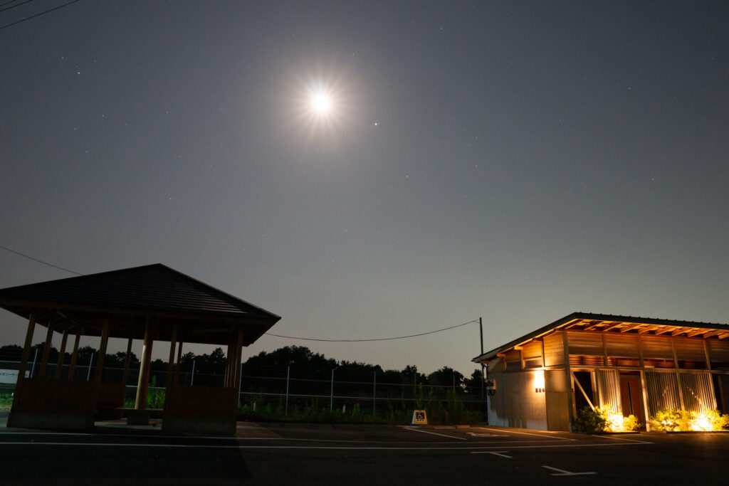 月、惑星と夏の星座