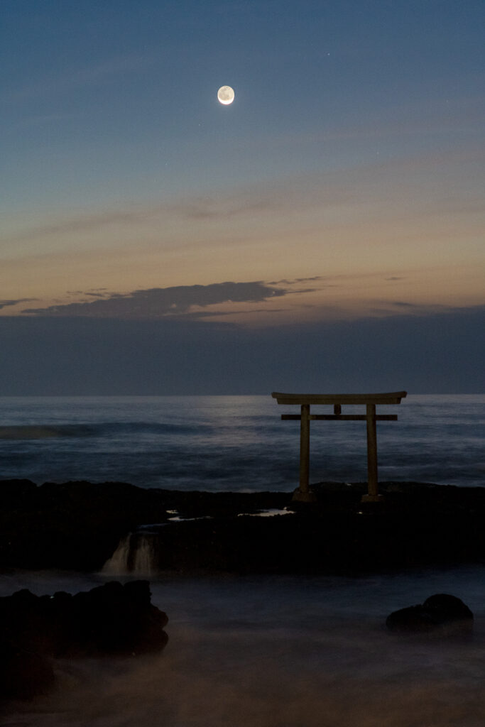 月の出
