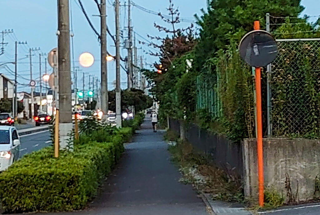 月の出（月齢13．7）